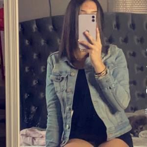 Meet your Posher, Destiny